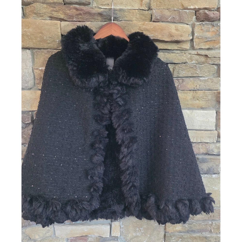 Mobwife Gothic Vince Camuto Evening Tweed Faux Fur Trim Sequin Cape Poncho OS
